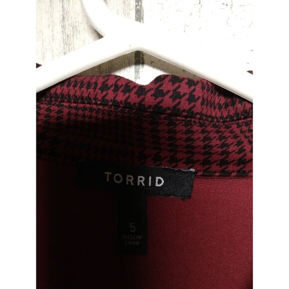 TORRID Jacket Womens 5X Red Black Houndstooth Ponte Trucker Flap Pockets - Picture 2 of 6